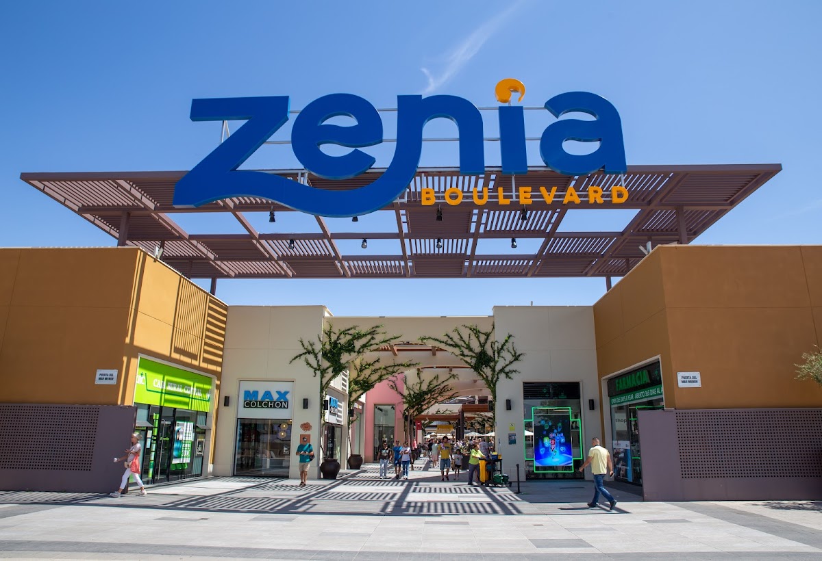 Zenia Boulevard photo 2