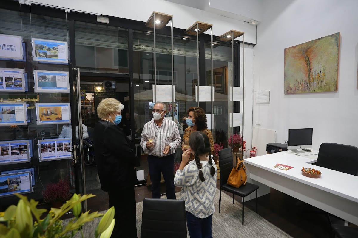 Alicante Properties photo 2