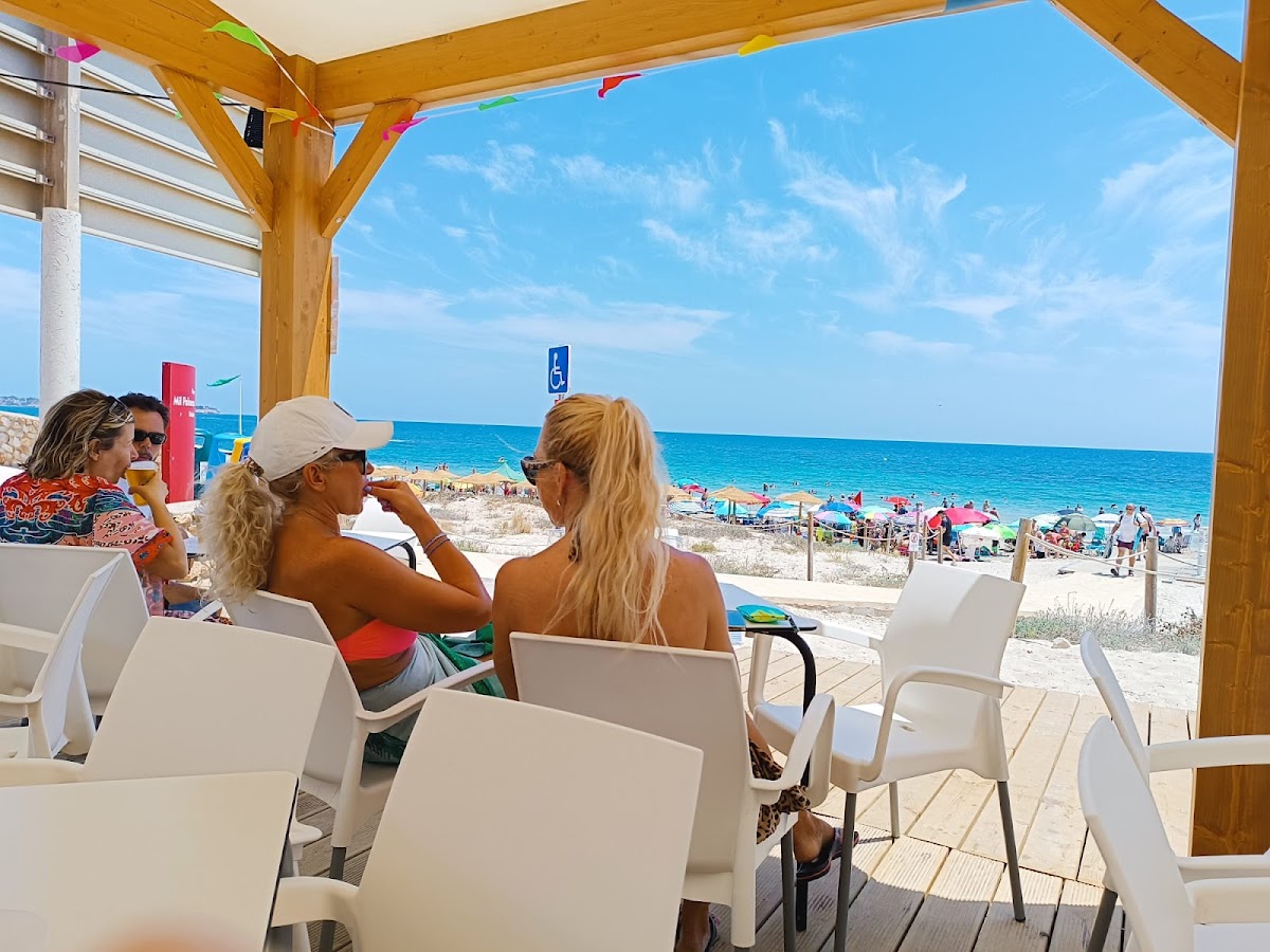 Chiringuito Terrassa Beach Mil Palmeras