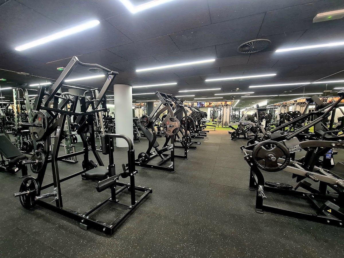 Cosmopolitan Fitness & Wellness Club photo 2