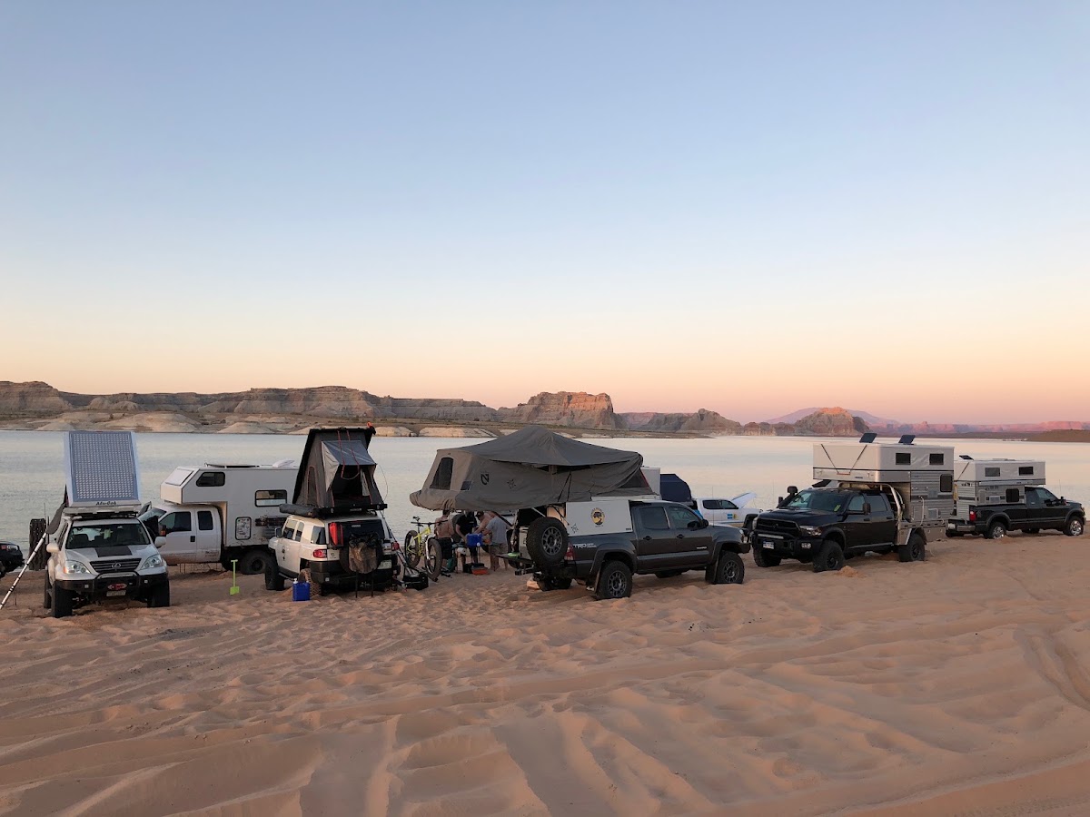 Juniper Overland - Truck Camper Showroom photo 2