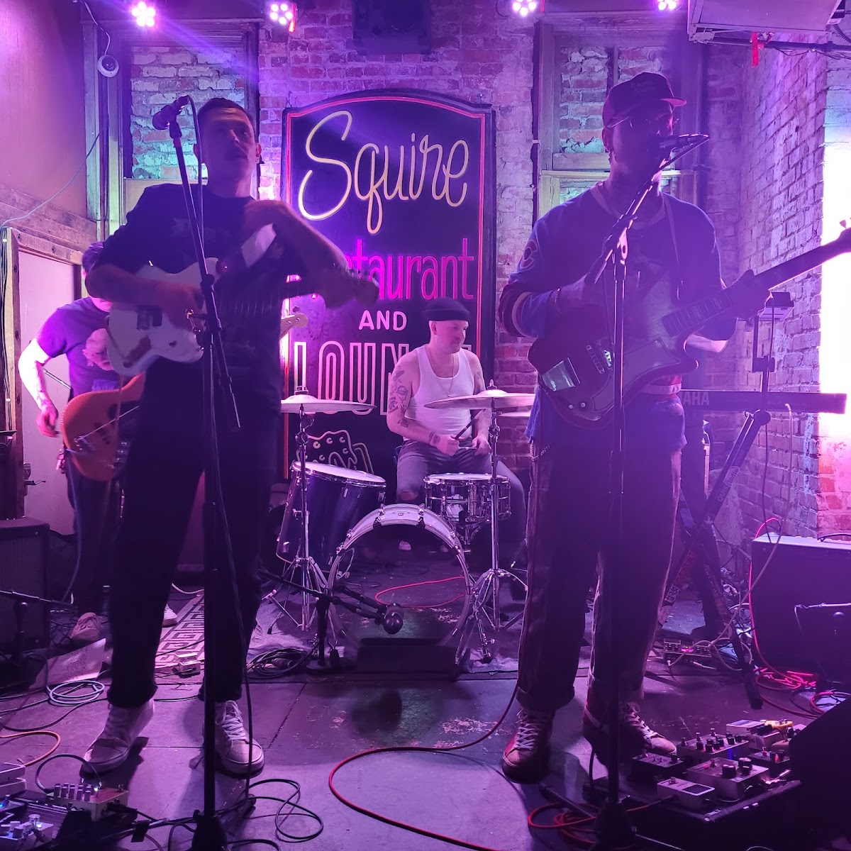 Squire Lounge photo 2