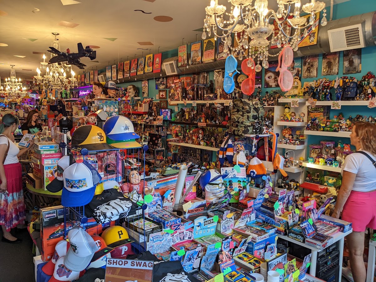 Fifty Two 80's A Totally Awesome Shop photo 2