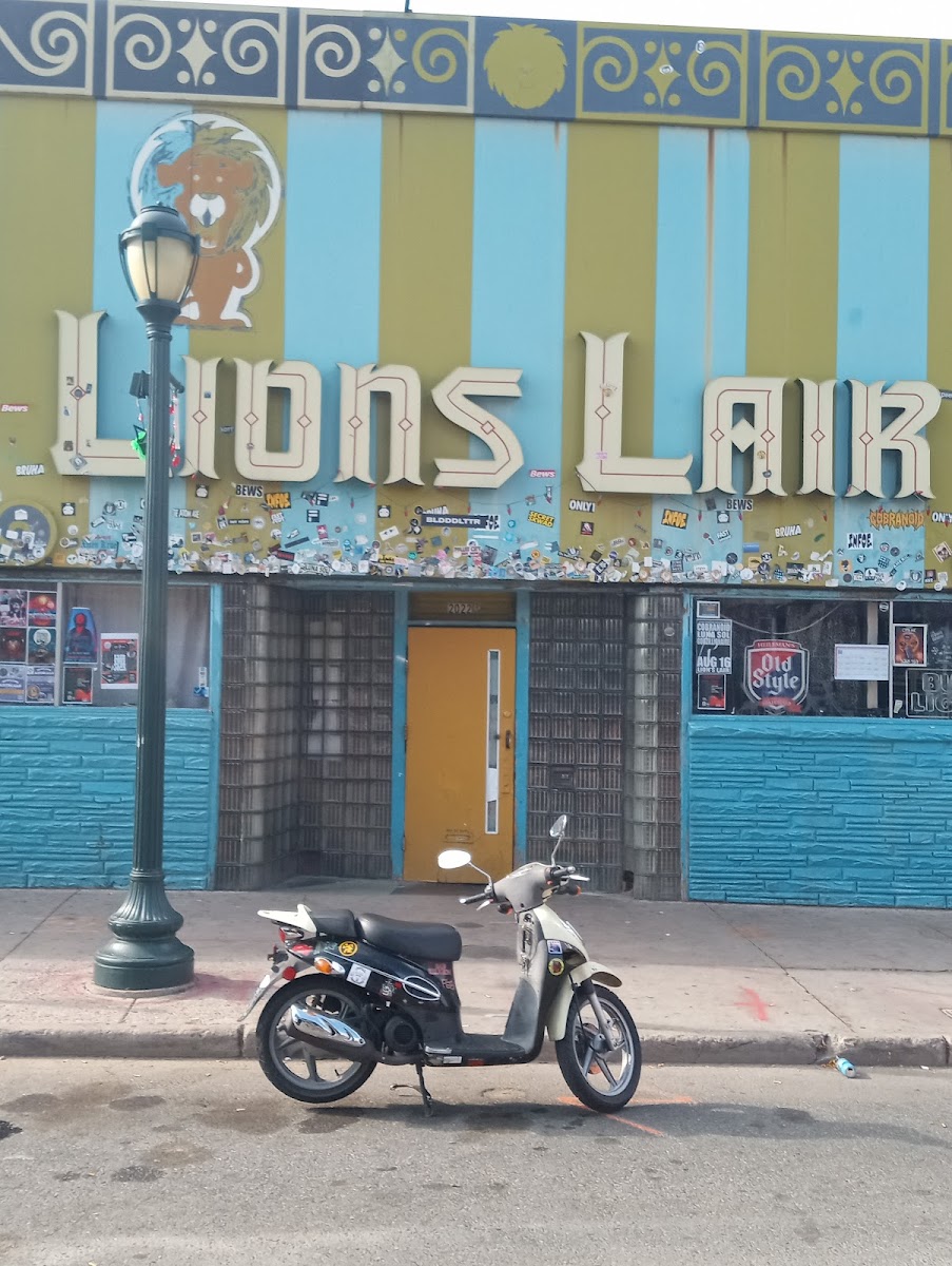 Lion's Lair photo 2