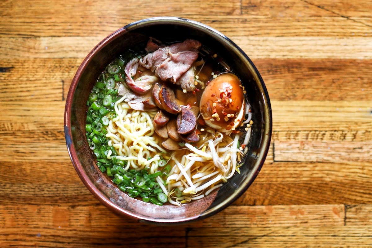 Glo Noodle House photo 2