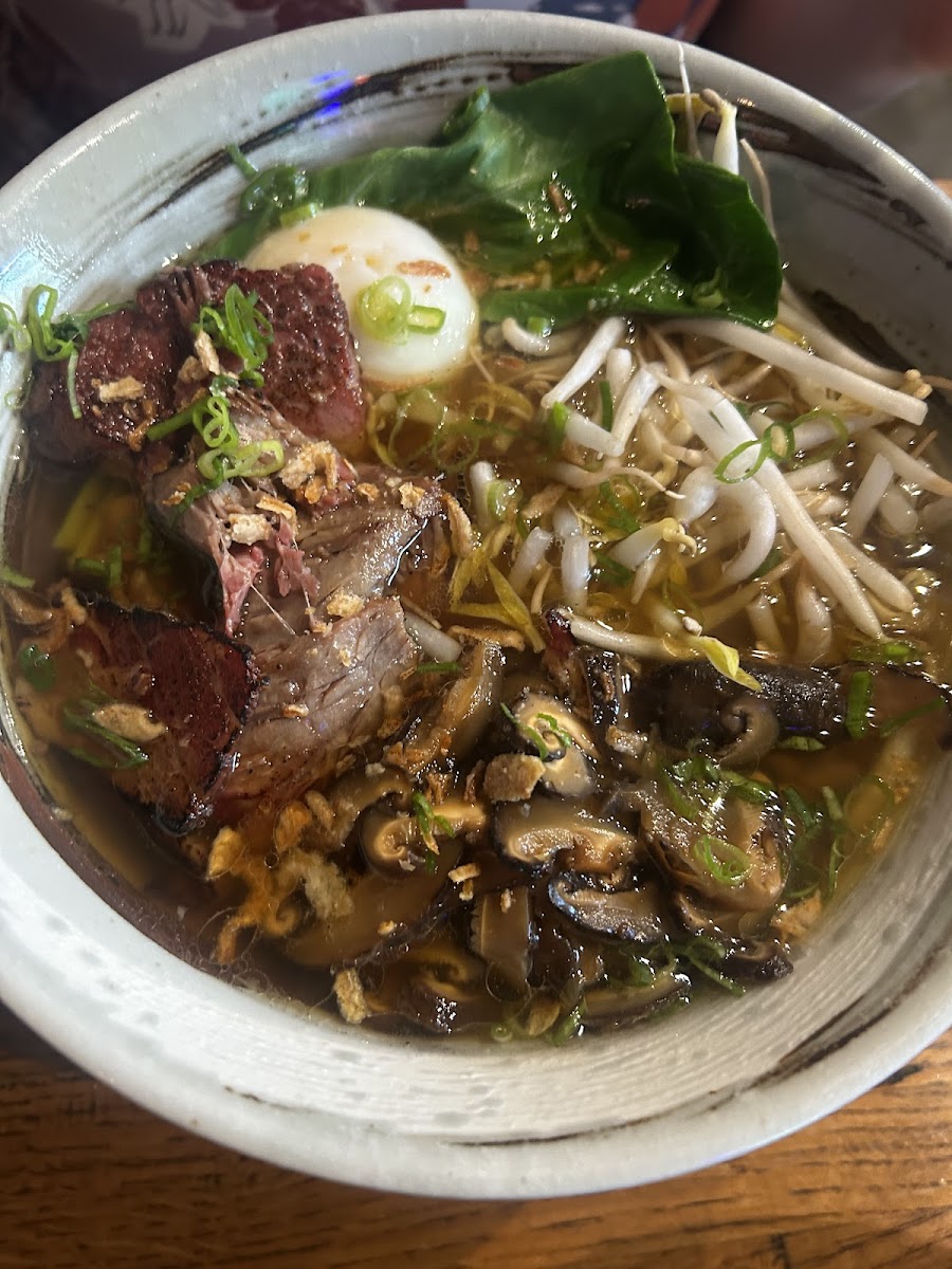 Glo Noodle House photo 3