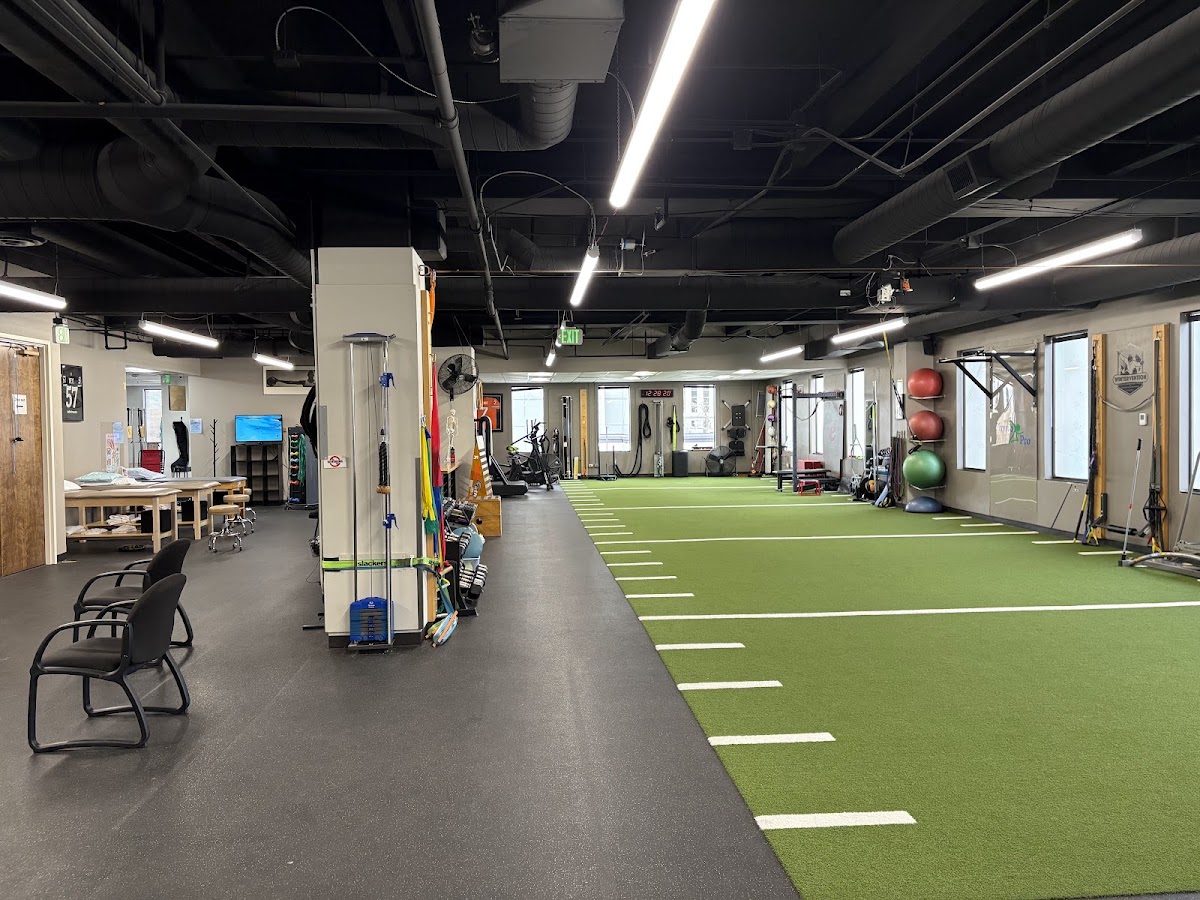 Evolution Physical Therapy & Fitness - Denver photo 2