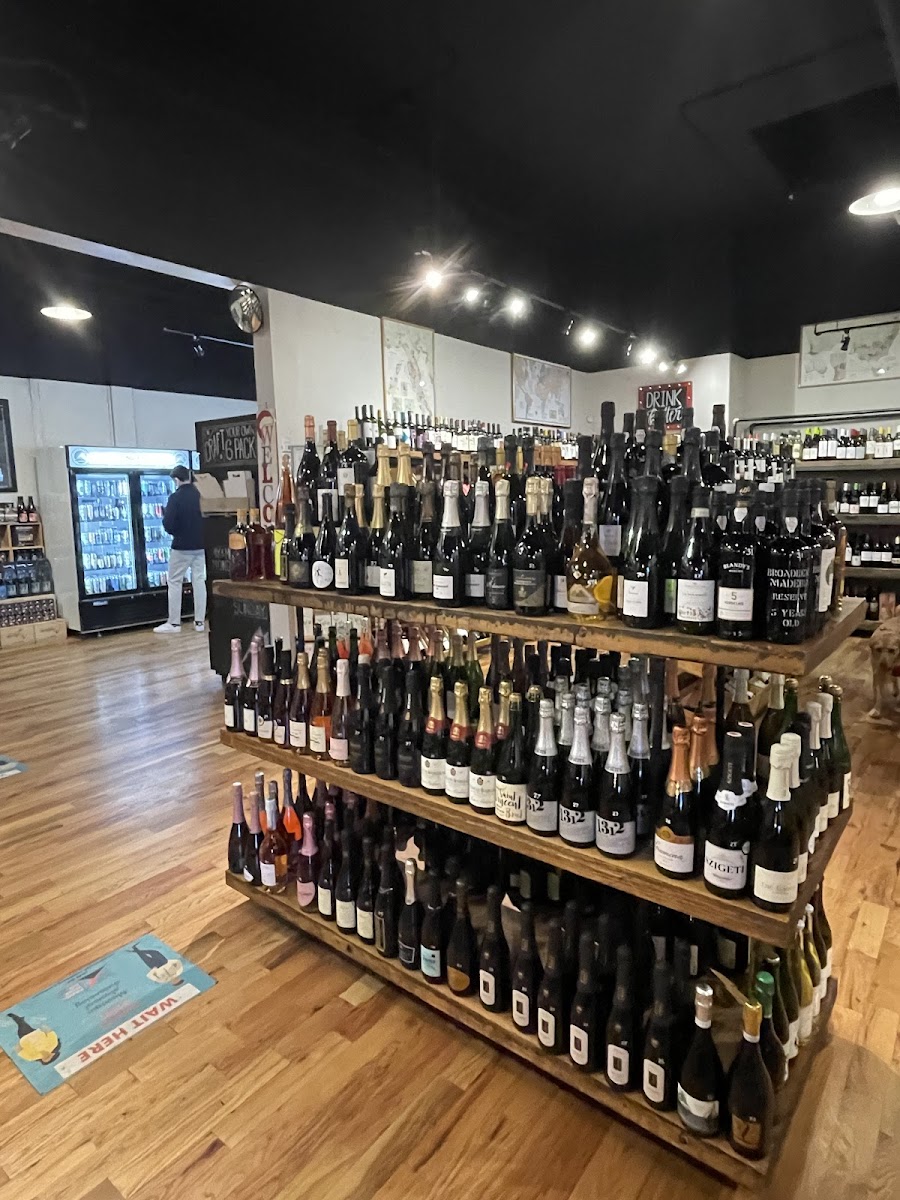 Pearl Wine Company Platt Park photo 3