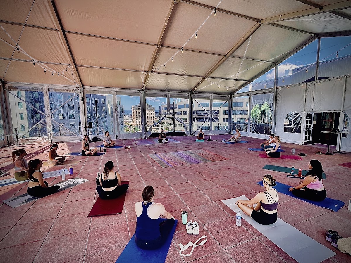 Denver - Yoga Social photo 3