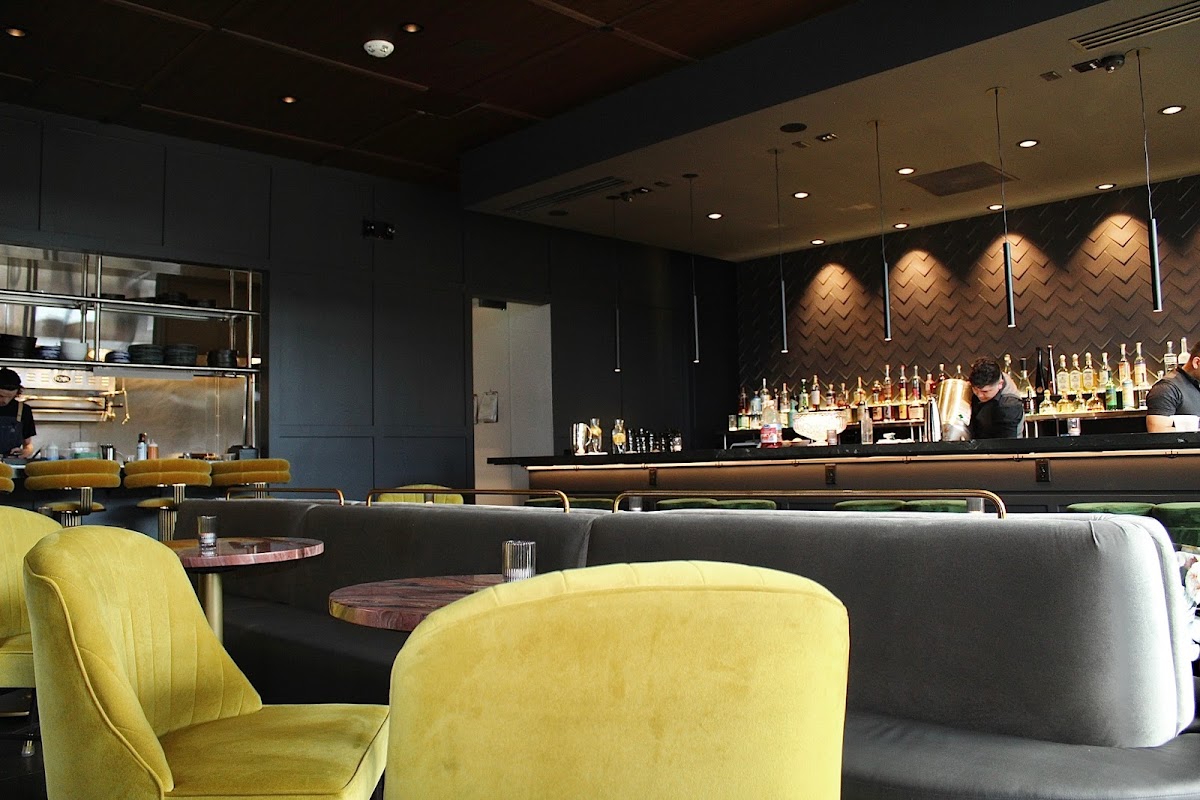 Welton Room cocktail + kitchen