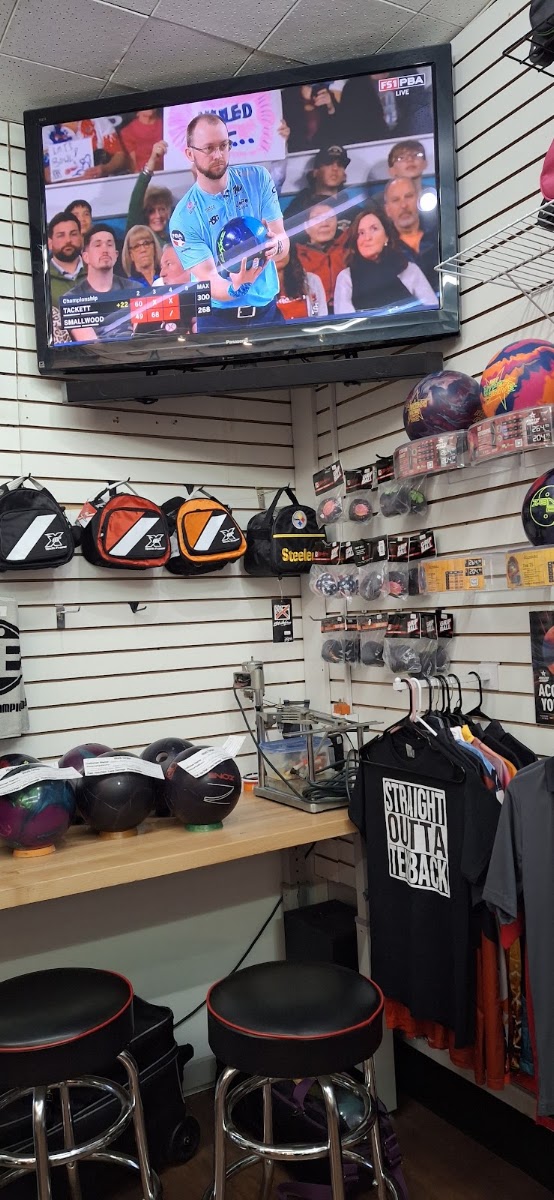 Tenback Bowling Outfitters photo 3