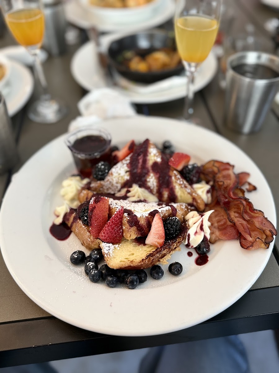 Mimosas photo 3