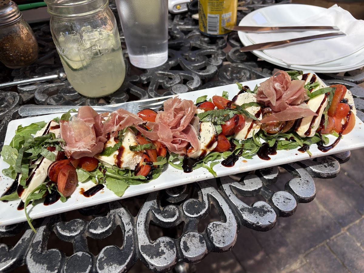 Kaos Pizzeria photo 3