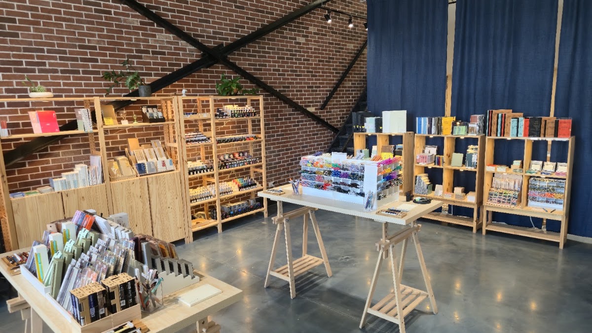 Point Creative Supplies photo 2
