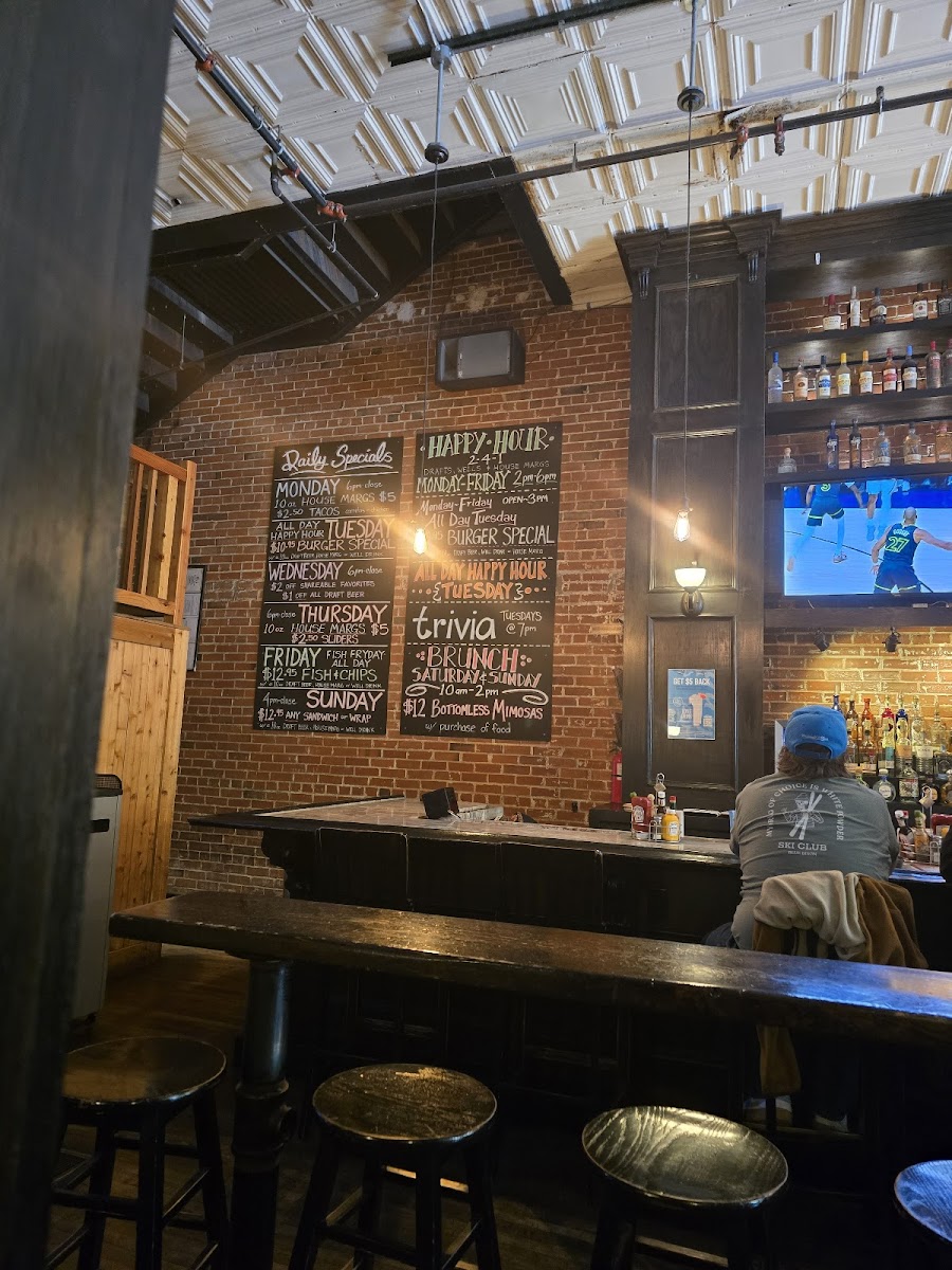 Historians Ale House photo 3