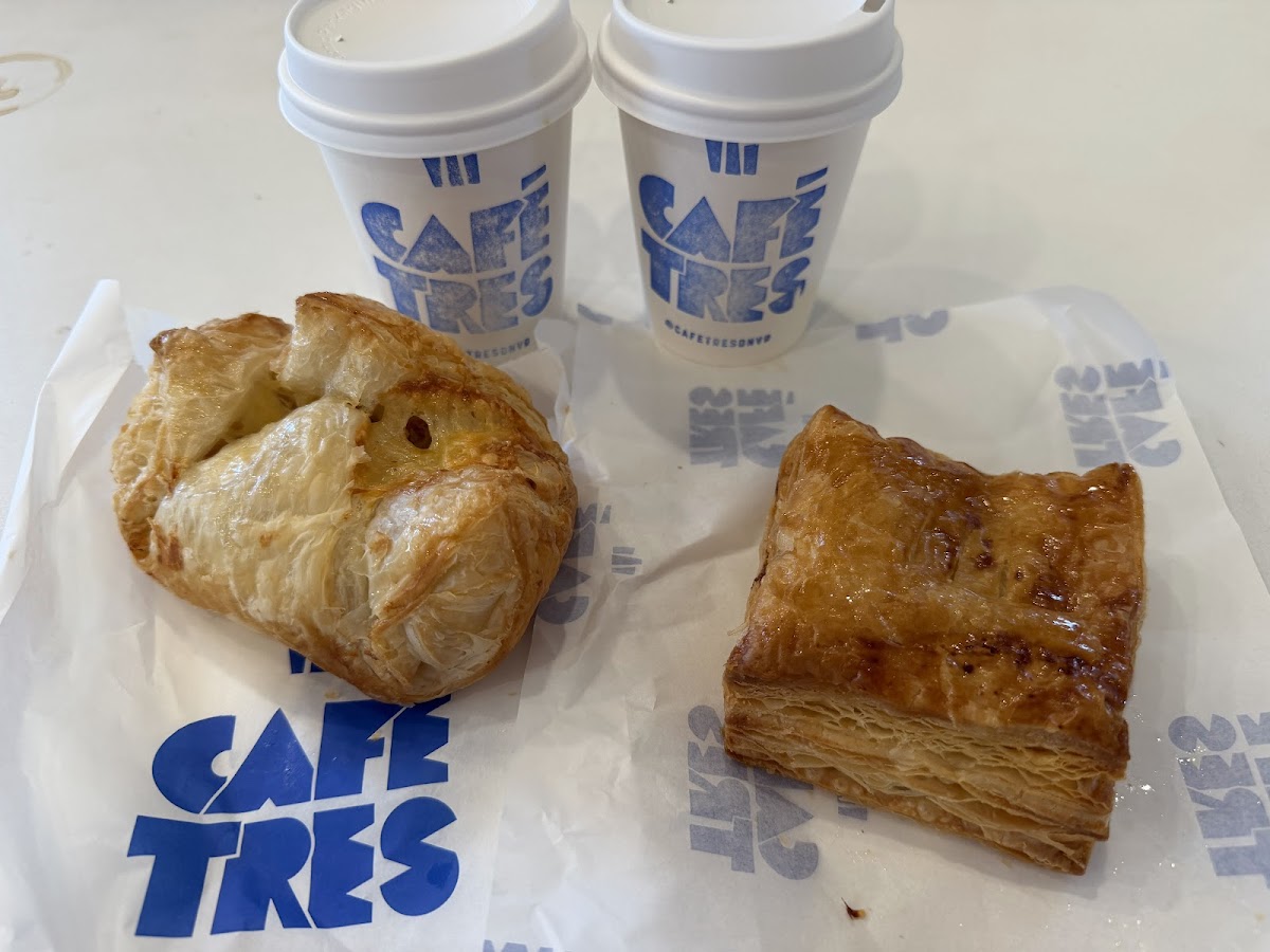 Café Tres photo 2