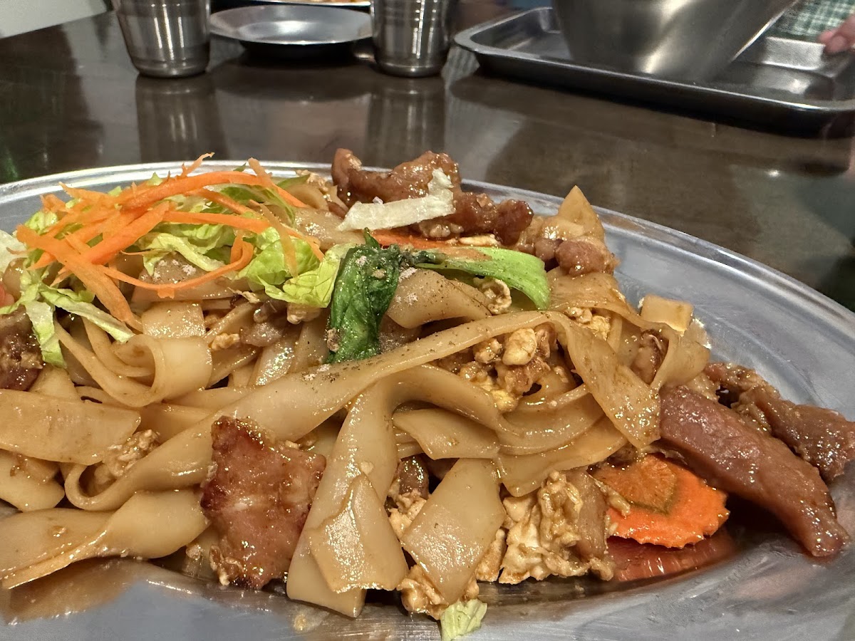 Lucky Noodles photo 3